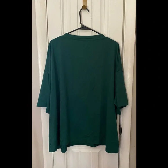 Shein Green graphic t shirt - Picture 2 of 2